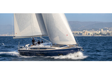 Bavaria C46, Azzurra