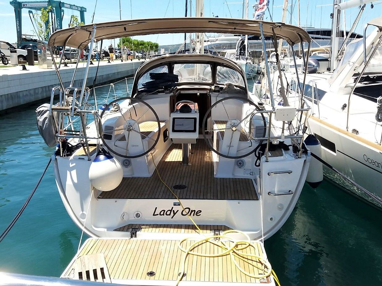 Bavaria Cruiser 34, Lady One