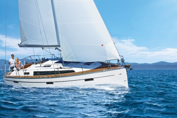 Bavaria Cruiser 37, Maci