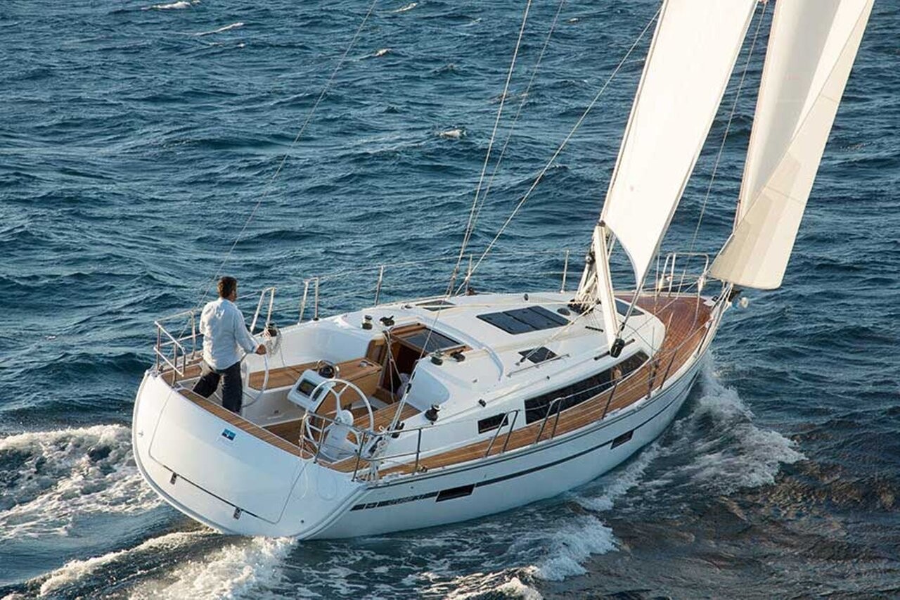 Bavaria Cruiser 41, Bella