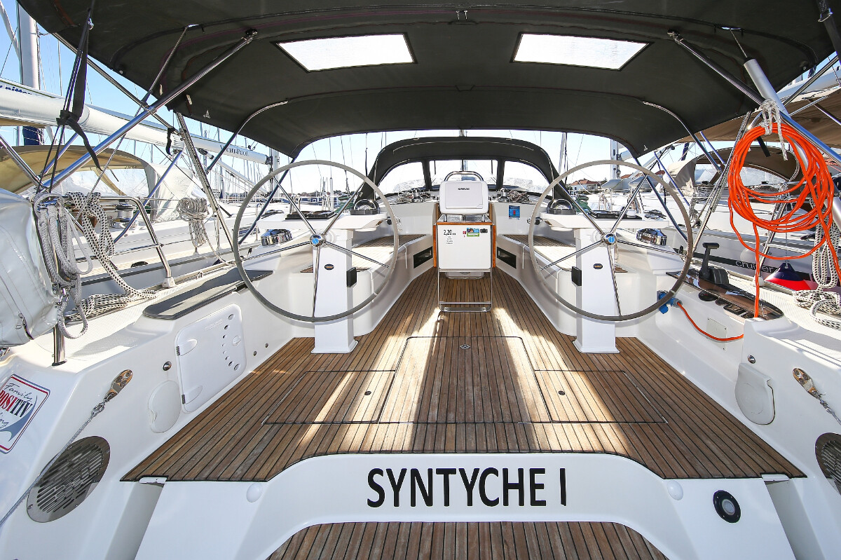 Bavaria Cruiser 45, Syntyche