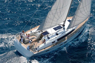 Bavaria Cruiser 46, Kyveli