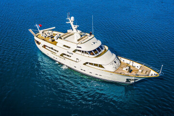 Benetti Classsic 115, To Je To