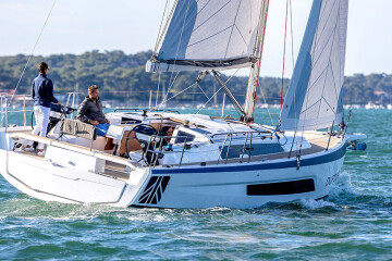 Dufour 37 Skyline