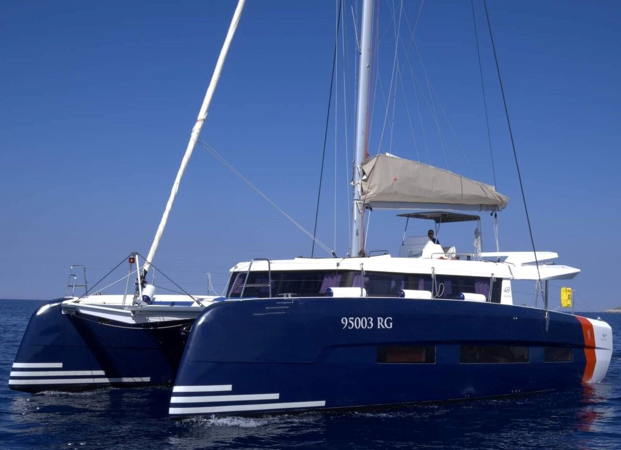 Dufour 48 Catamaran, Ler