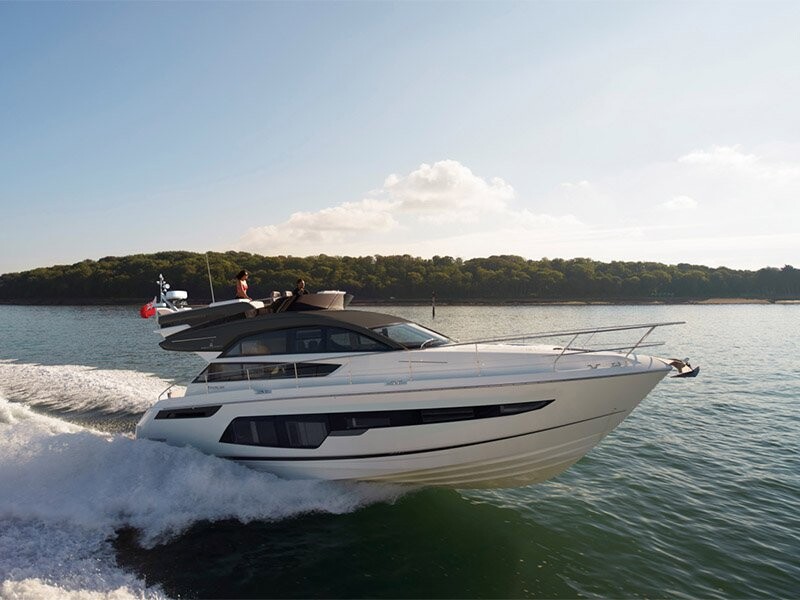 Fairline Squadron 50, Get Lucky