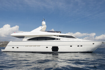 Ferretti Yachts 830, Lidia