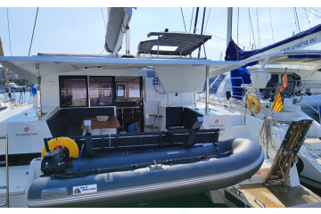 Fountaine Pajot Isla 40 My Tim