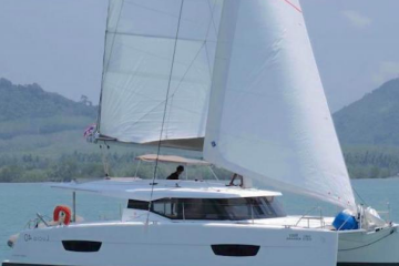 Fountaine Pajot Lucia 40 Kinara