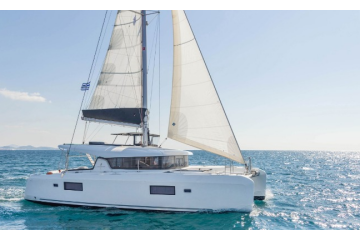 Lagoon 42, Amici
