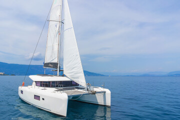 Lagoon 42 Four Seasons