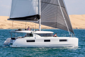 Lagoon 46, Adrion