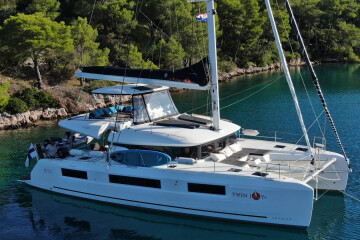 Lagoon 51 Twin Joy +