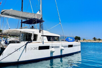 Lagoon 52 F Madonna of Adriatic