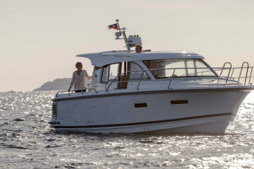 Nimbus 305 Coupe Dalmatia