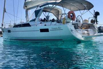 Oceanis 41.1 Salt Shaker