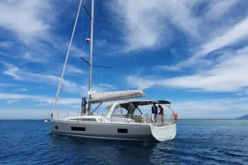 Oceanis 46.1, Tria