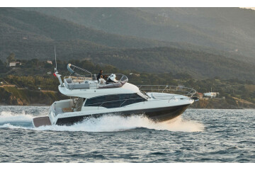 Prestige 420, Martin