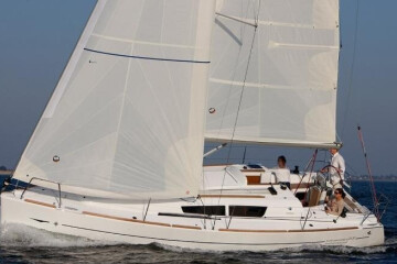 Sun Odyssey 33i, Carry On