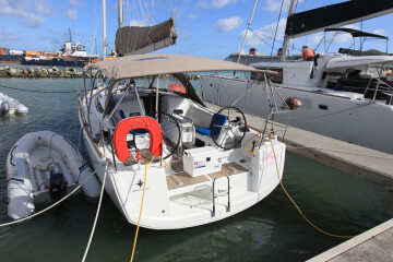 Sun Odyssey 349 Naya
