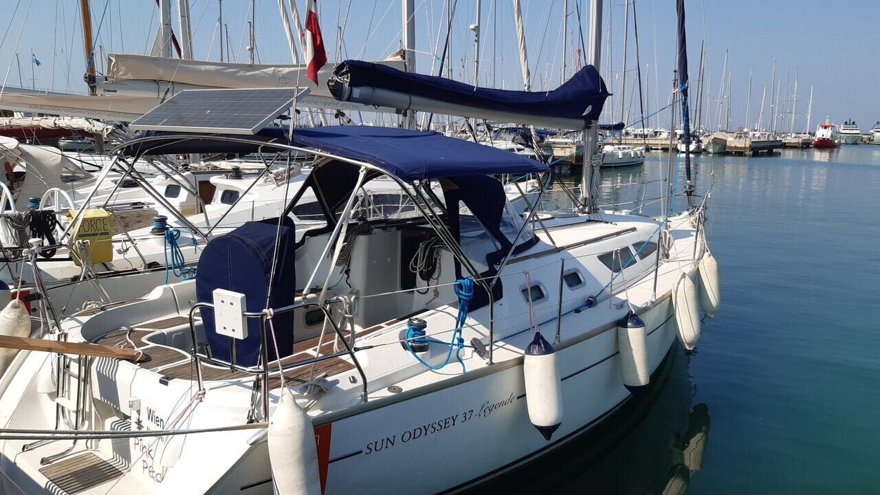 Sun Odyssey 37, Pink Pearl