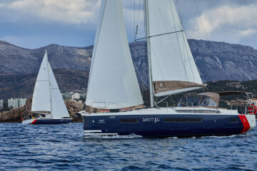 Sun Odyssey 490, Geri