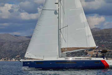 Sun Odyssey 490, Freki